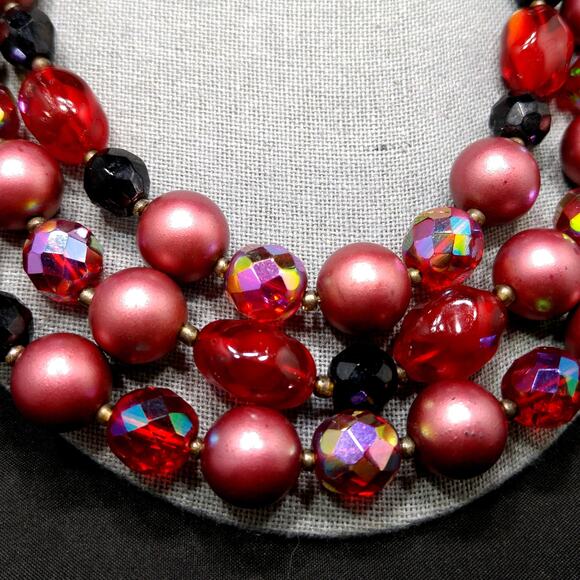 Germany Burgundy Red Beaded Necklace, Czech Glass Beads, 1950s Vintage Jewelry - Picture 3 of 10